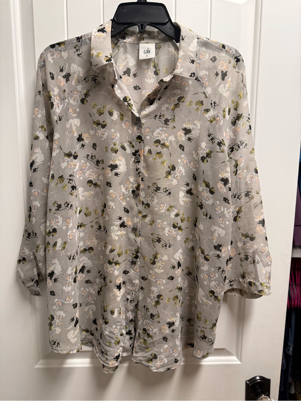 Cabi Womens Size M Blouse Floral Button Up Sheer Long Sleeve Feminine Gray EUC
